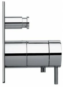 Water Evolution Смеситель для душа / ванны Flow