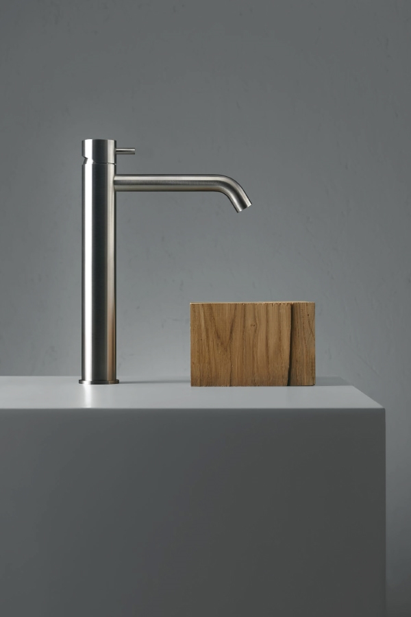 Источник. 12 02. Смеситель для умывальника Quadrodesign SOURCE - Вид №1