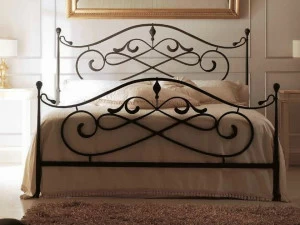 CorteZari Двуспальная кровать из кованого железа Charme