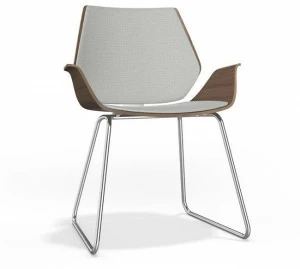 Casala Мягкое деревянное кресло-санки с подлокотниками Centuro i 1912/10-11