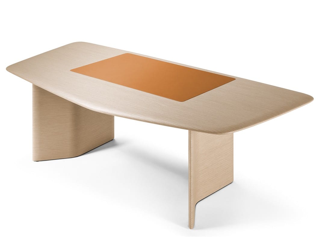 Исполнительный стол из дуба Poltrona Frau офис-системы управления ARCH-00033607