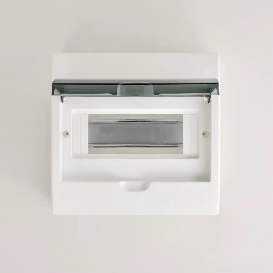 LUXRAY Бокс ЩРН-П-8 LEZARD 731-2000-008 - Вид №1