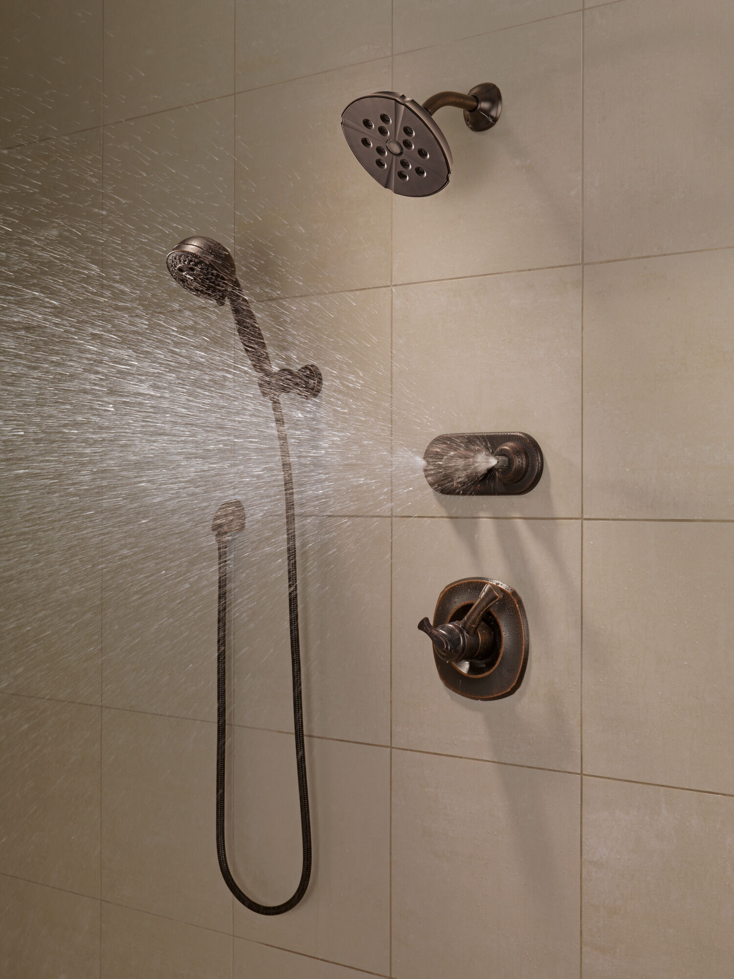 T17292-RB Накладка для душа Monitor® 17 серии H2Okinetic® Delta Faucet Addison Венецианская бронза  - Вид №1