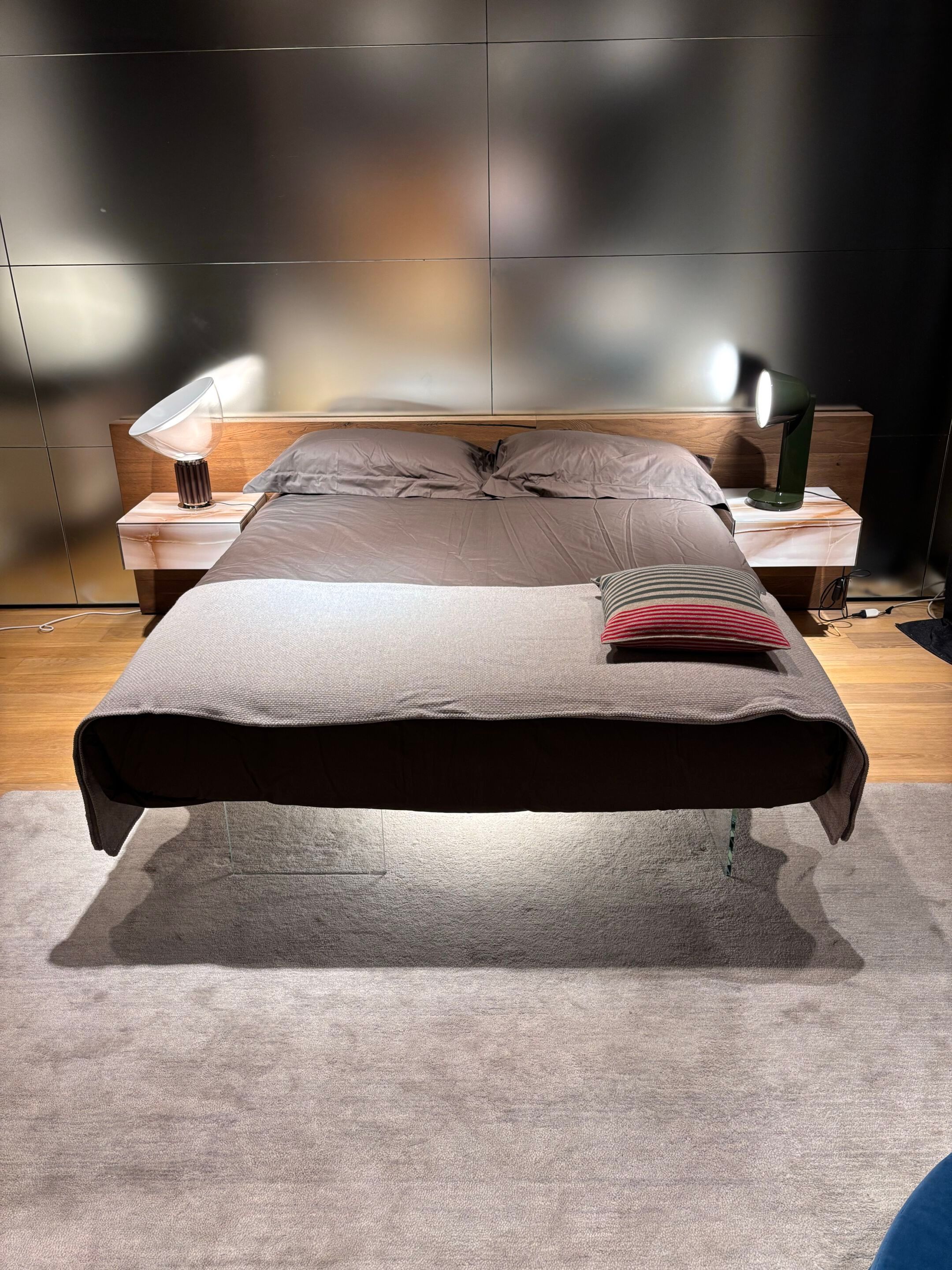 Кровать со встроенными тумбочками In Stock озеро ARCH-00065306 - Вид №2