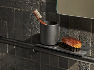 Мыльница / держатель зубной щетки в твердой поверхности