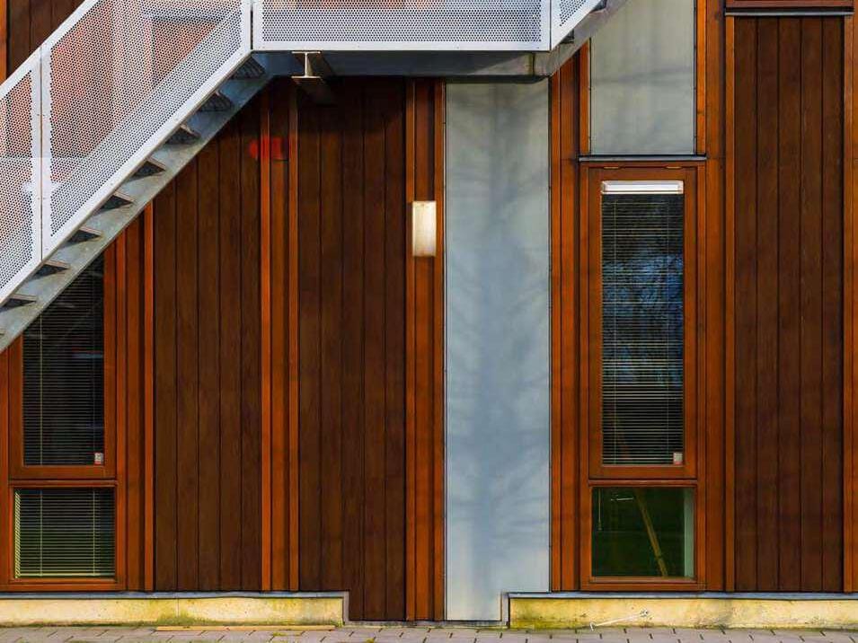 Солнечные панели под дерево для фасадов FACCIATESOLARI ARCH-00102128