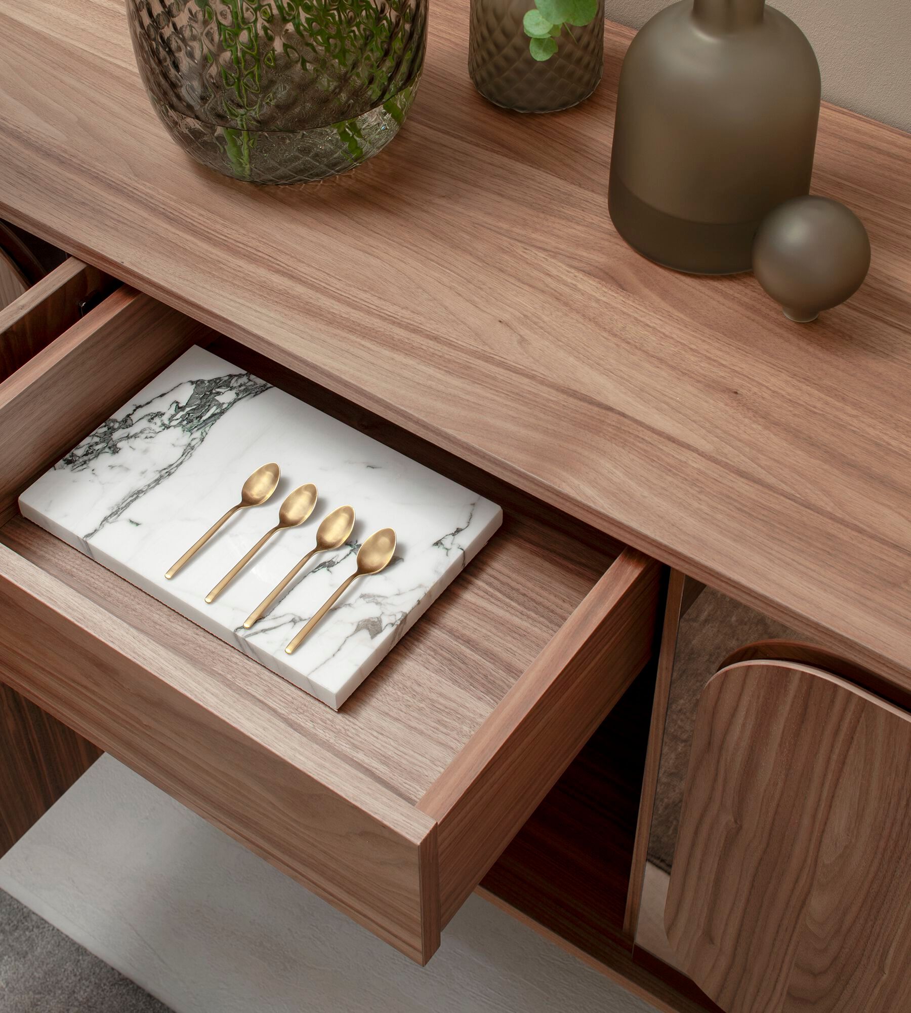 Деревянный шкаф с распашными дверями Morica Design Haute Couture ARCH-00144761 - Вид №5