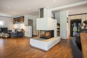 Стальной дровяной камин с тройным фасадом