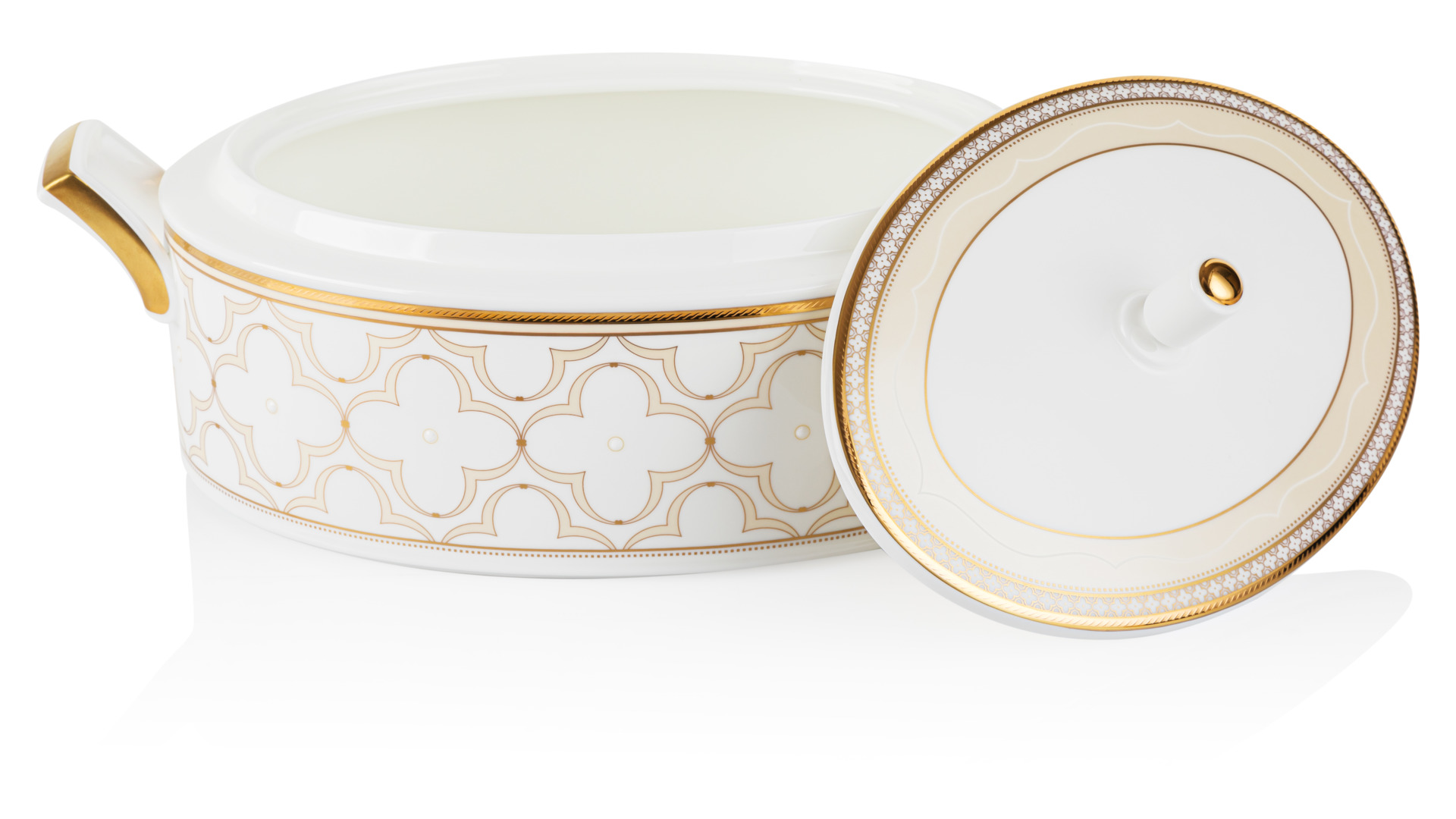 10628671 Noritake Блюдо для горячего с крышкой Noritake "Трефолио,золотой кант" 3,5л Фарфор костяной  - Вид №2