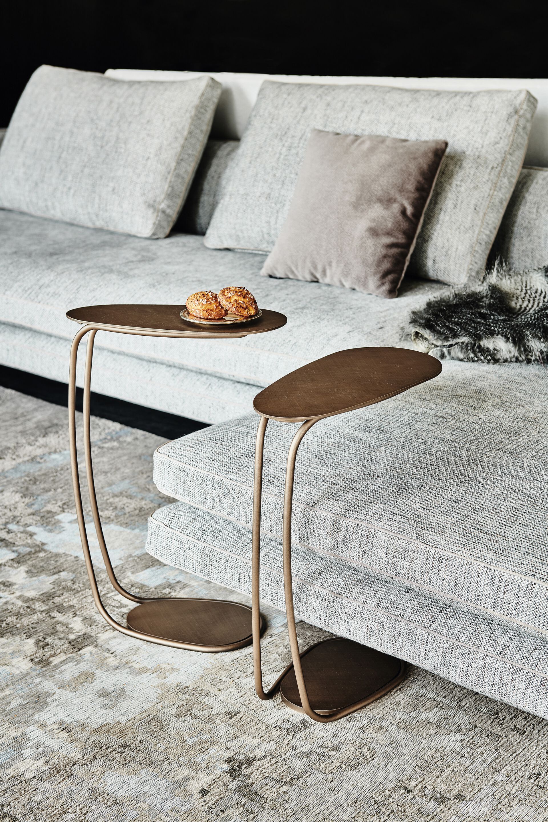 Стальной овальный журнальный столик Cattelan italia YAGO ARCH-00097881 - Вид №2