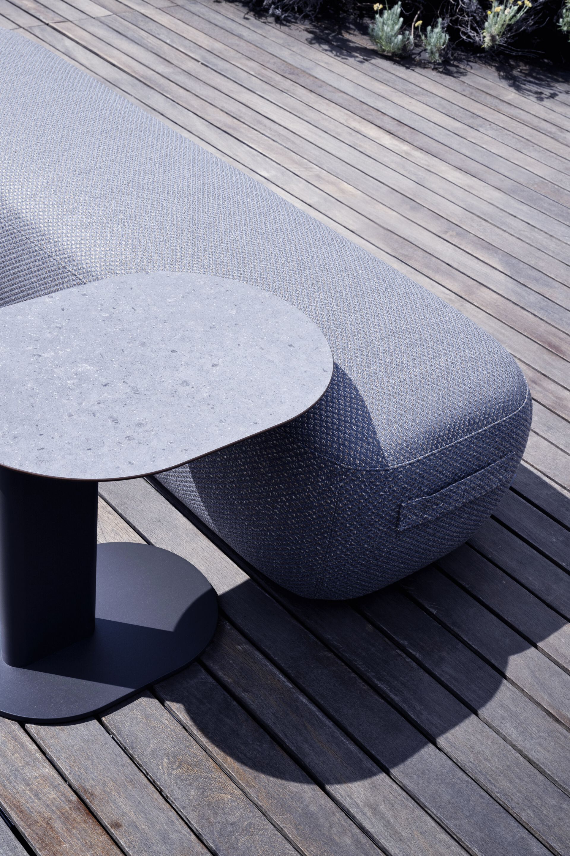 Алюминиевый овальный журнальный столик Varaschin плинтус ARCH-00131779 - Вид №5