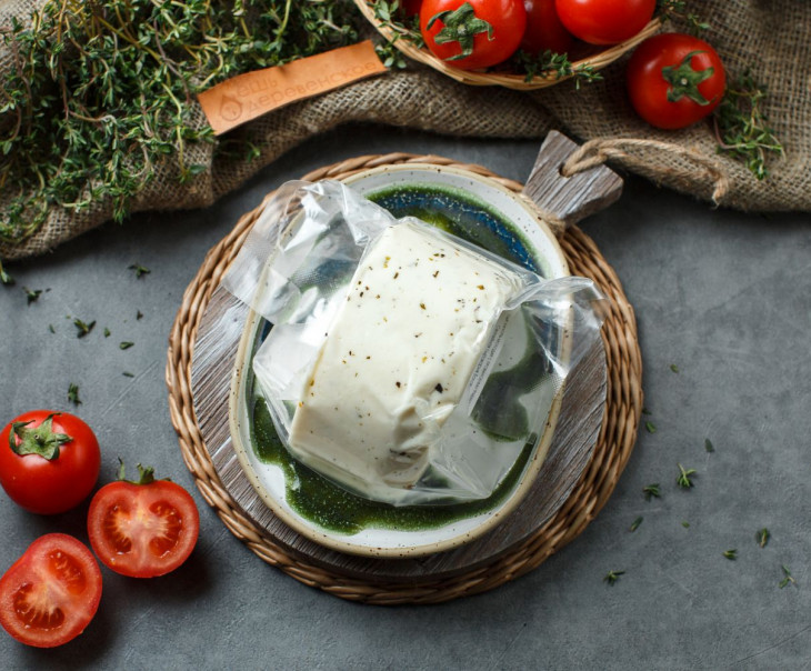 663 "Качотта" молодая с травами Вкусляндия  - Вид №2