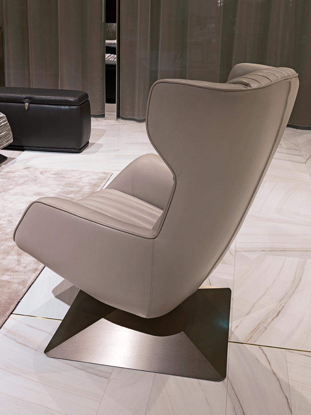 Cheyney Вращающееся кресло Visionnaire  - Вид №2