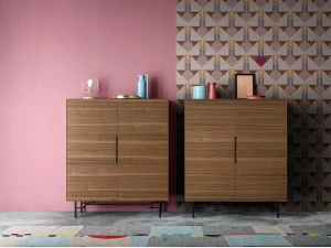 Devina Nais Буфет из орехового дерева с распашными дверцами Elegance