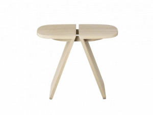 Журнальный столик из дуба