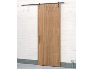 Деревянная дверь