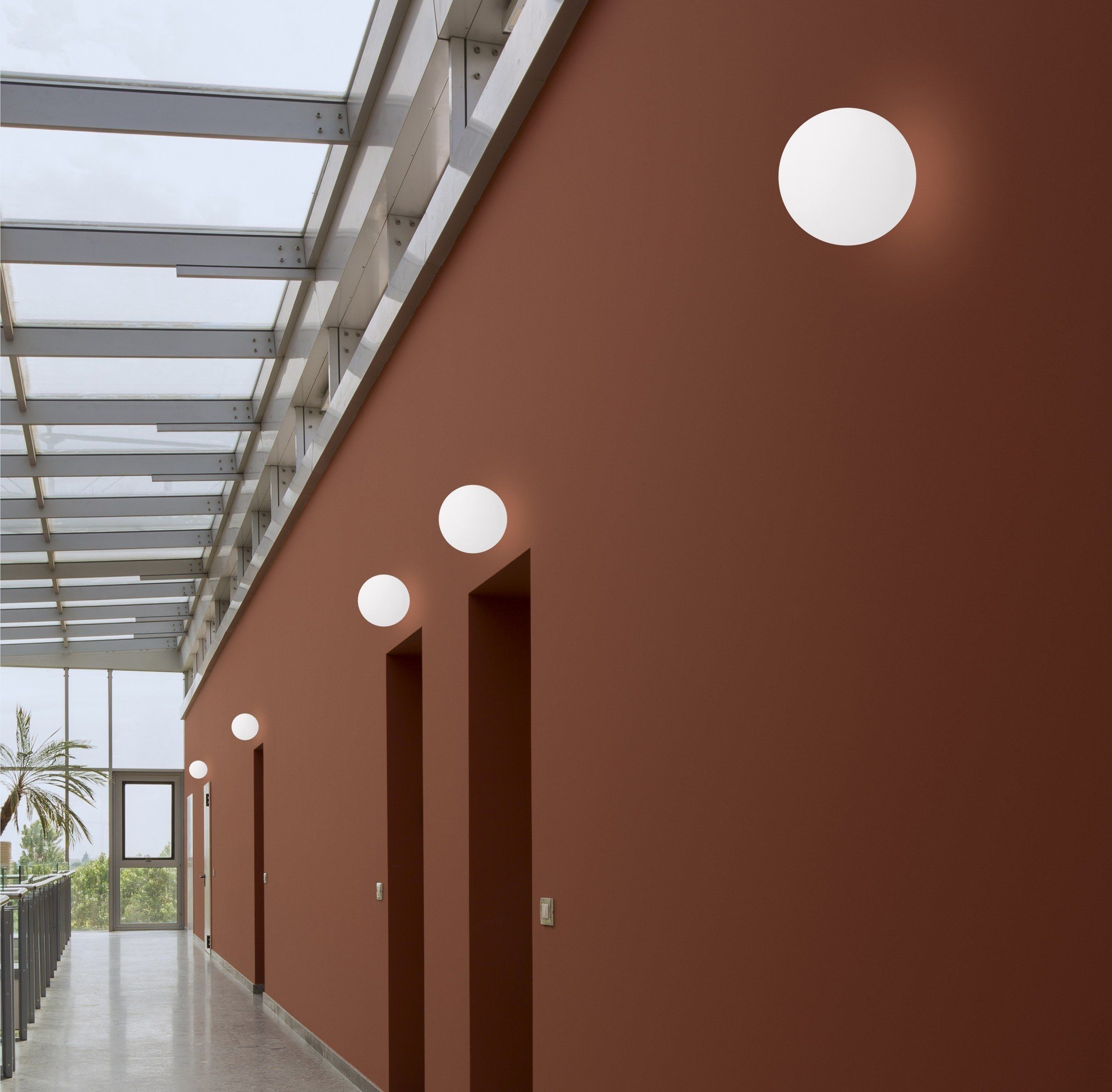 Потолочный светильник из полиэтилена In Stock Linea Light Group ARCH-00037754 - Вид №2