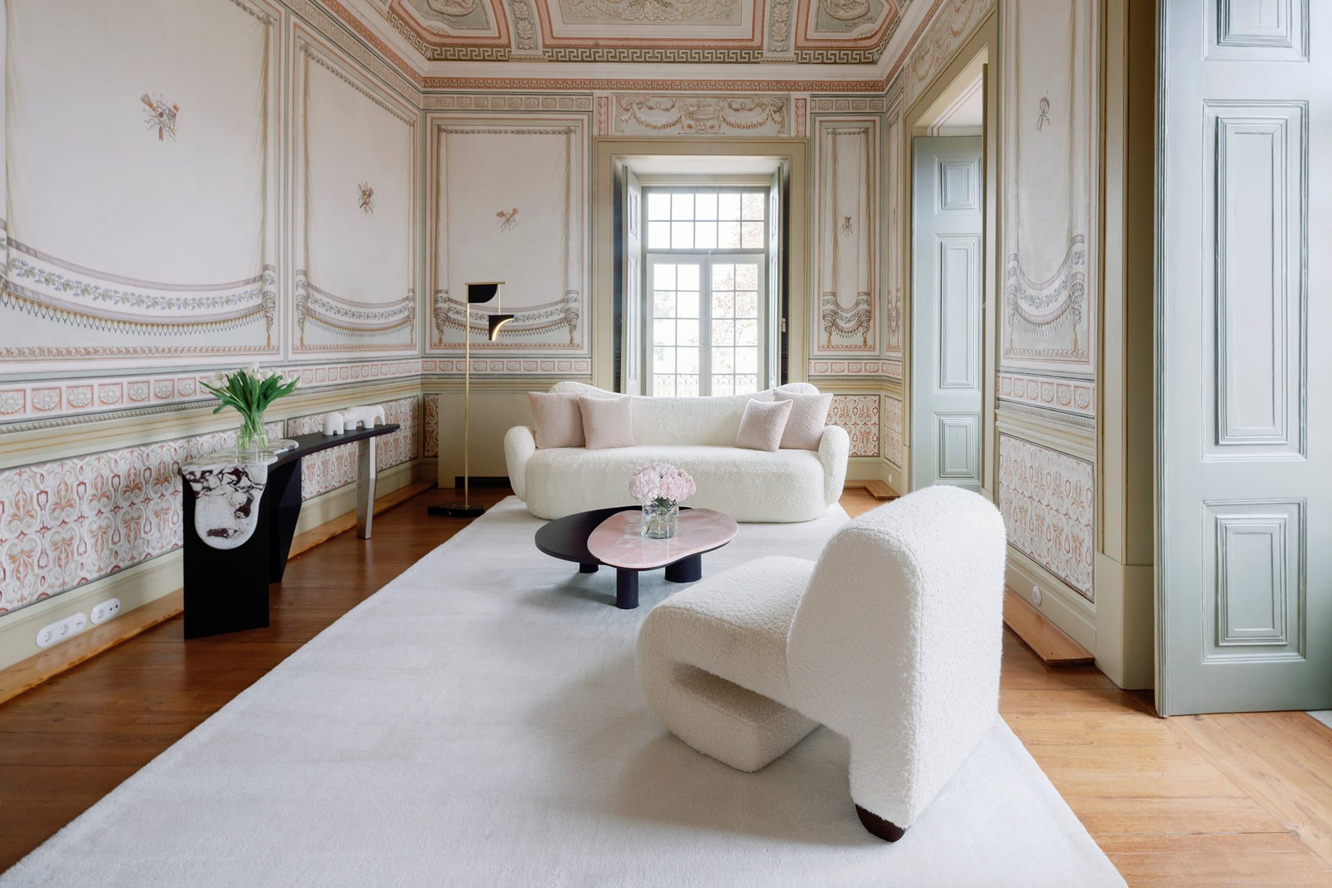 Низкий журнальный столик из розового дуба и оникса Greenapple Bordeira ARCH-00137160 - Вид №8