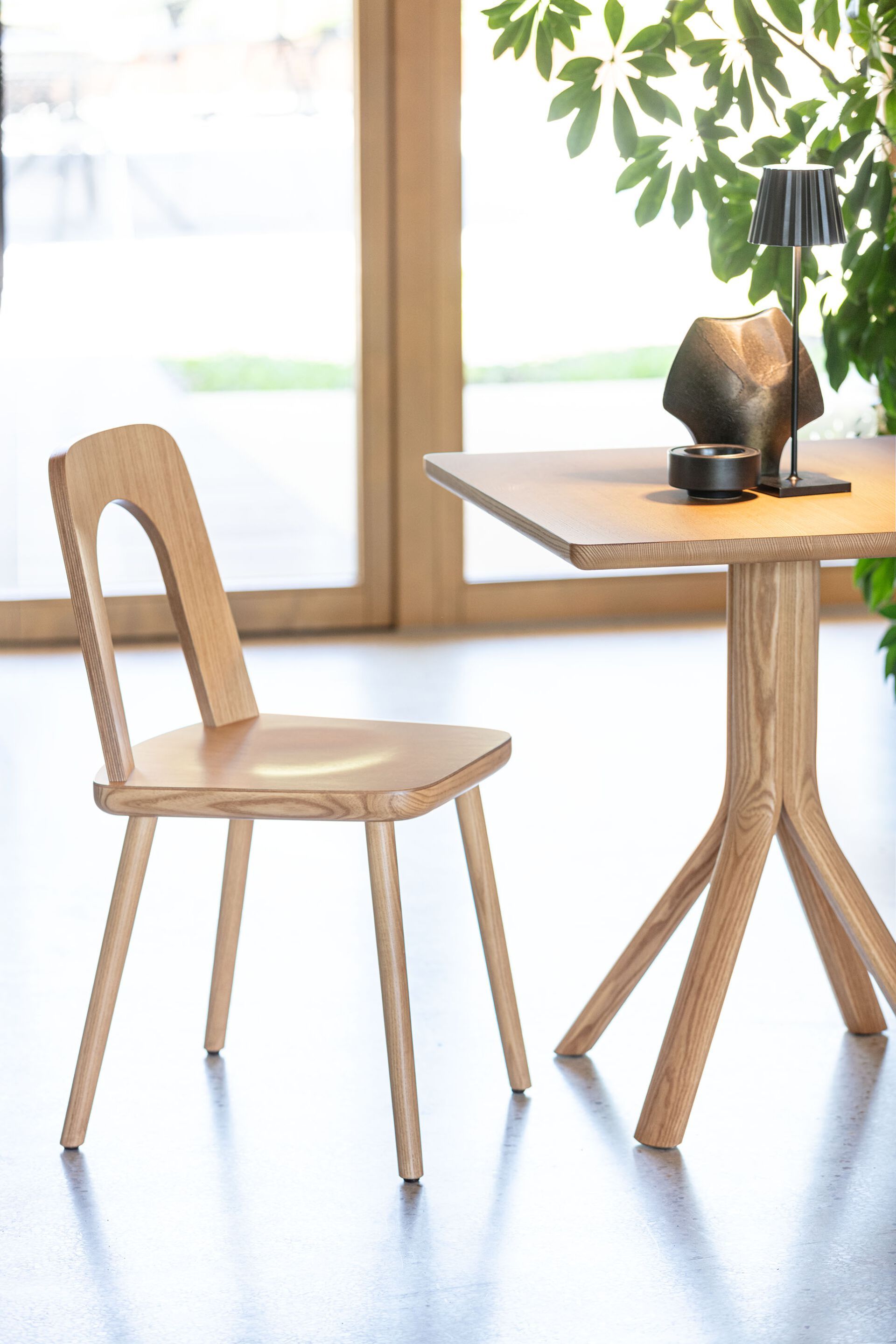 Квадратный стол из ясеня SIPA дерево ARCH-00042541 - Вид №4