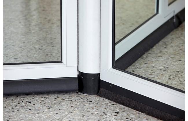 ASSA ABLOY Вращающаяся дверь большой вместимости с тремя секторами Porte automatiche girevoli sun-id-1491804 - Вид №5