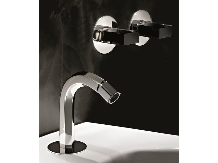 Смеситель для биде с 3 отверстиями Fantini Rubinetti Венеция ARCH-00105497