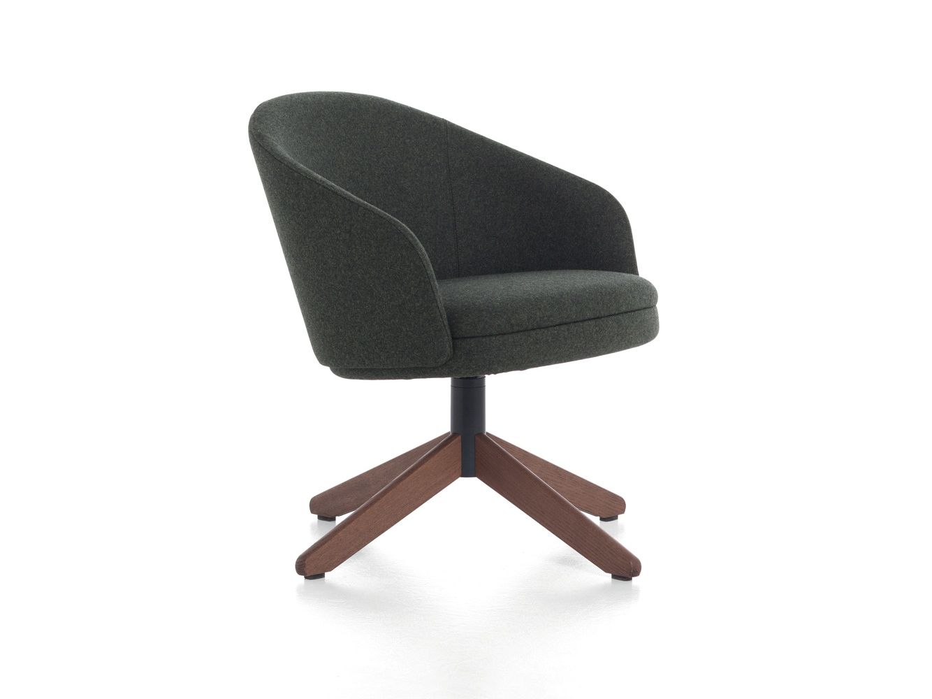 Тканевое кресло с подлокотниками Very Wood Bellevue ARCH-00065783