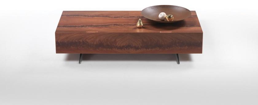 Flexform Низкий журнальный столик из красного дерева с отделением для хранения вещей Piuma sun-id-1454140 - Вид №1