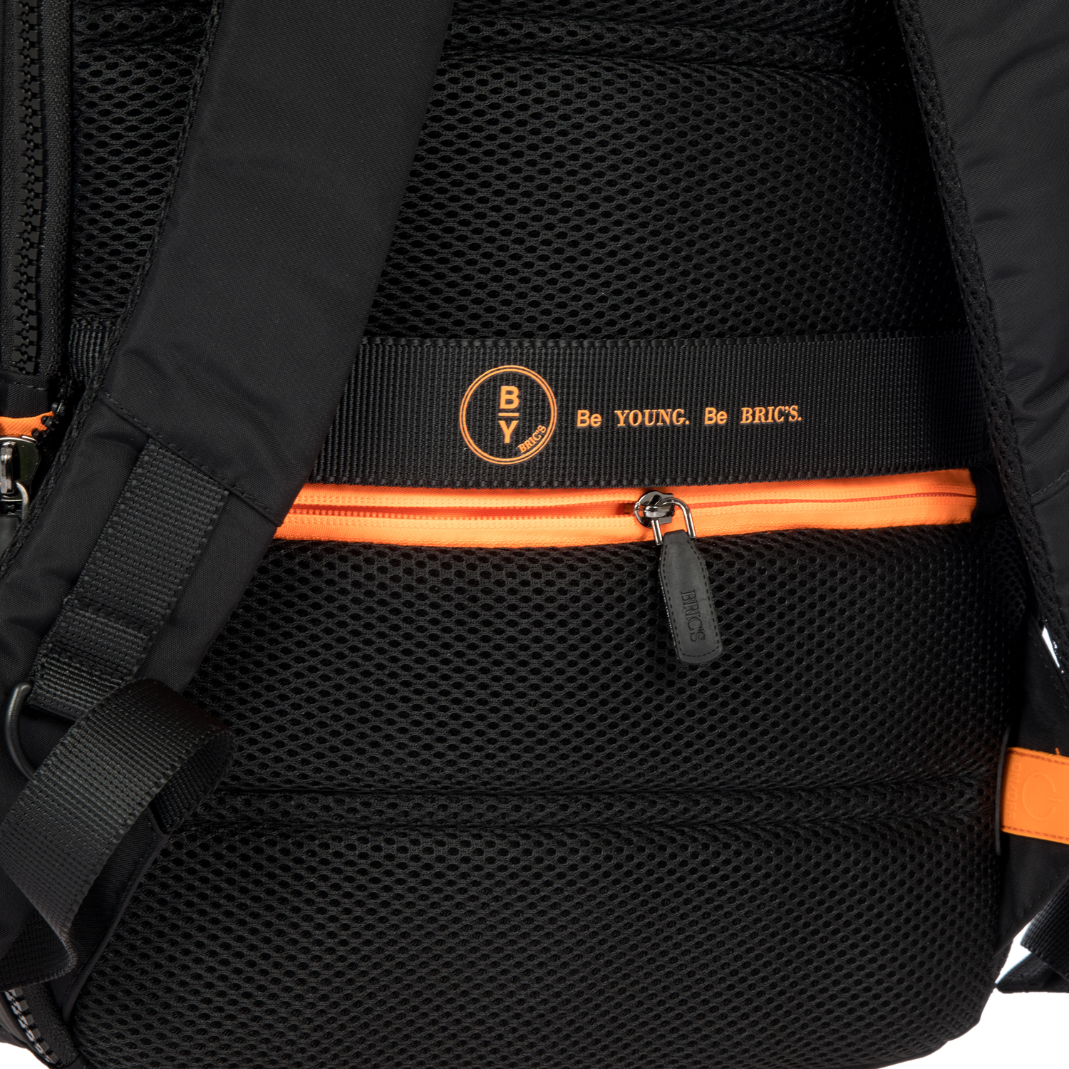 B3Y04492.001 Рюкзак B3Y04492 Medium Urban Backpack BY Brics Eolo - Вид №8