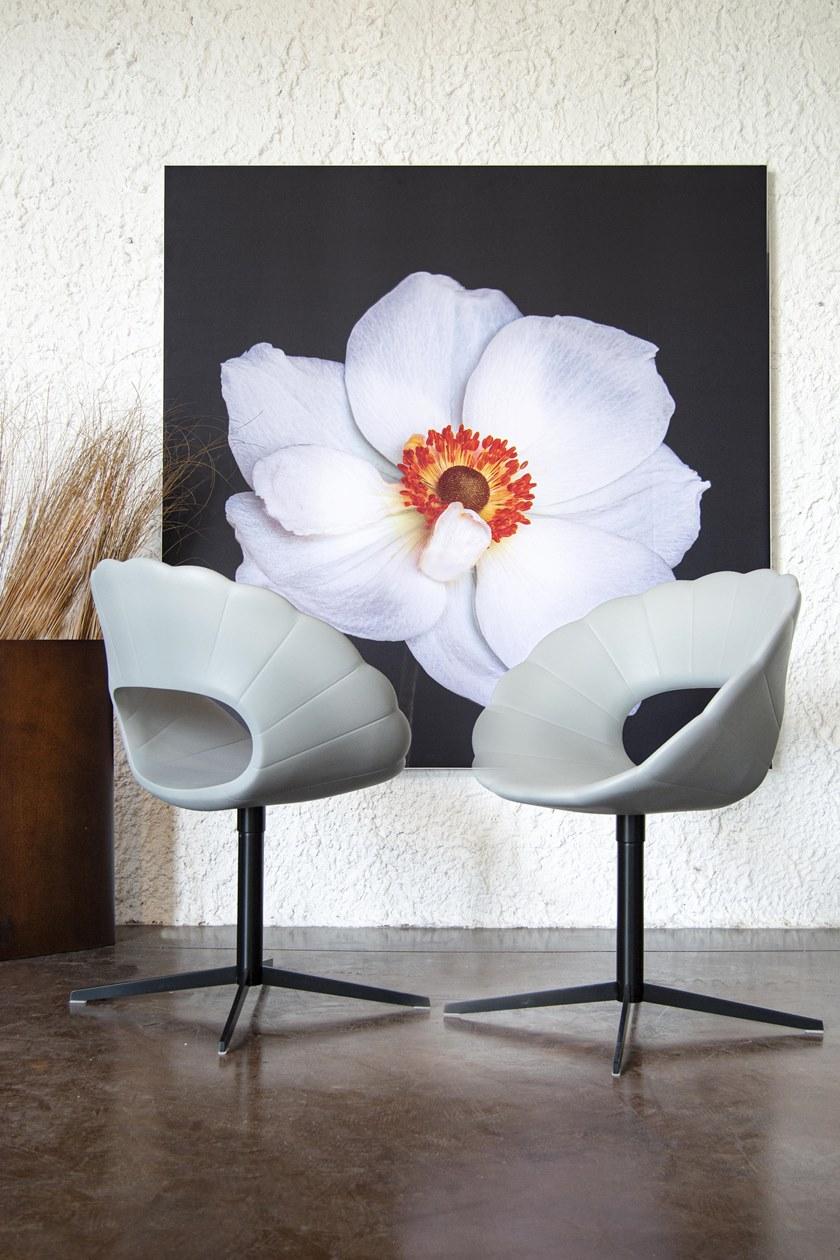 Tonon Стул из пенопласта с металлической вращающейся основой Flower 900.74 - Вид №2