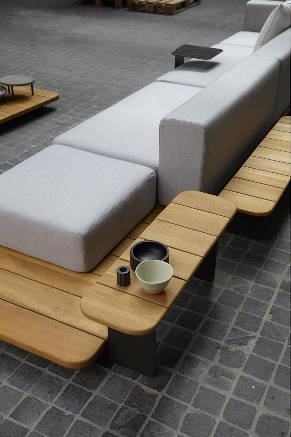 106930 Пуф на деревянной базе Point Pal POINT1920 - Вид №1