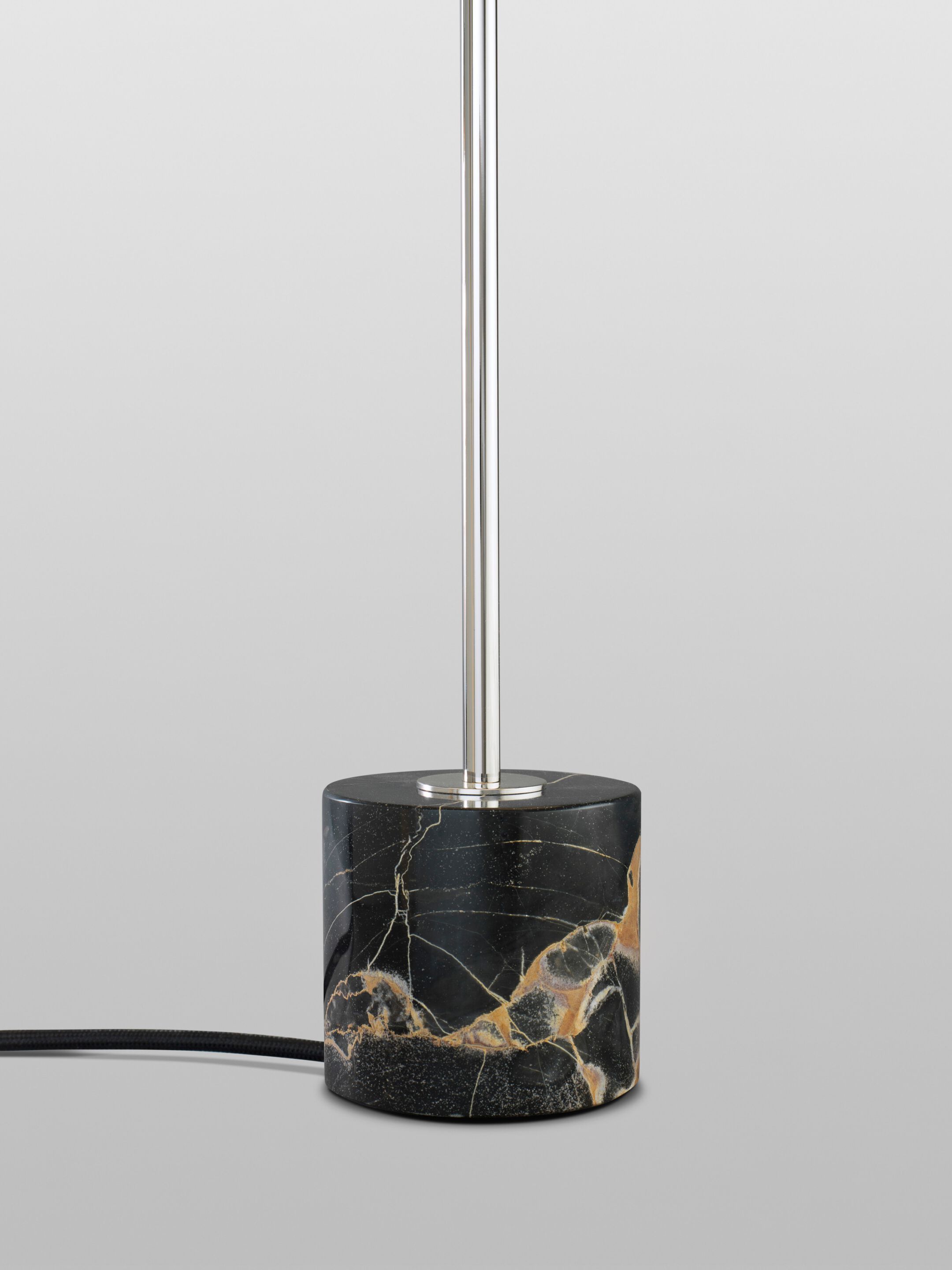 Настольная лампа из мрамора и шелка Kalmar Kilo ARCH-00068560 - Вид №2