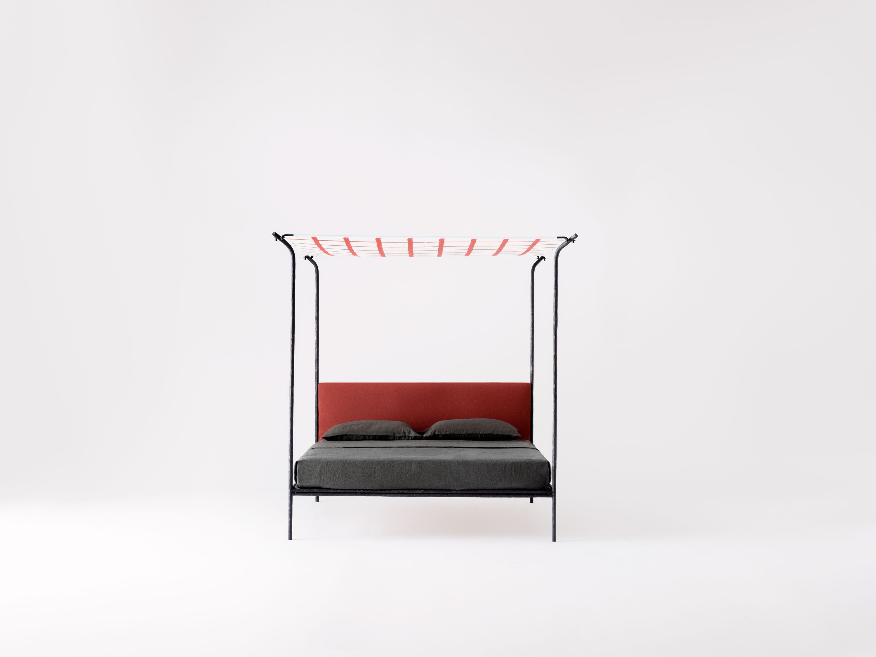 Двуспальная кровать из кованого железа с мягким изголовьем Lispi VELARIO ARCH-00020255 - Вид №2