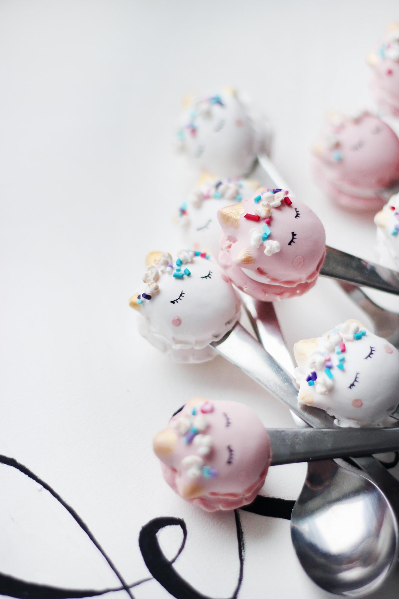 Чайная ложка с macaroons Unicorn "Единорог" розовая JULS SMALL BAKERY  335354 Розовый Santreyd  - Вид №1