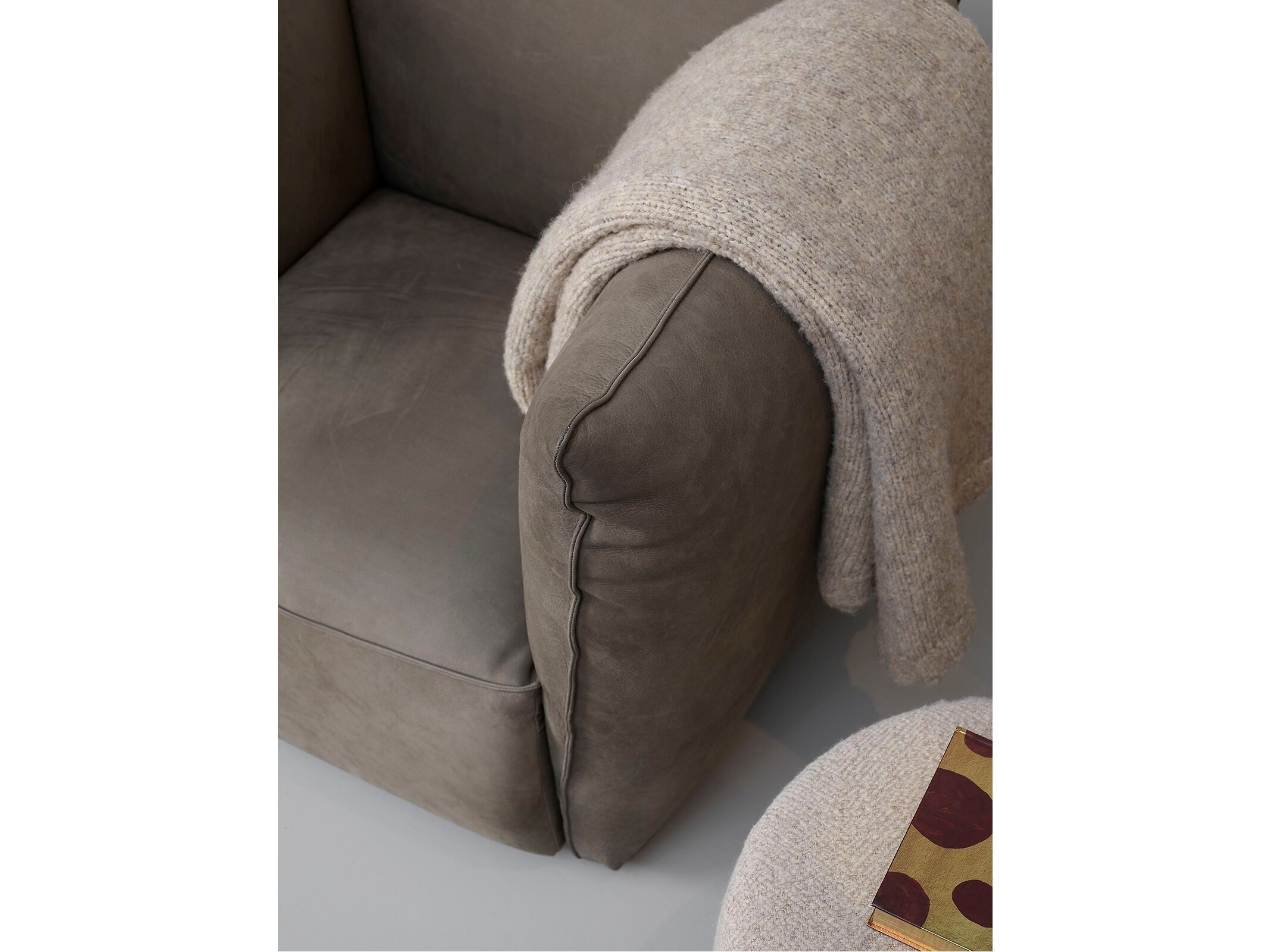 Кожаное кресло с подлокотниками Jess Vasa ARCH-00049090 - Вид №6