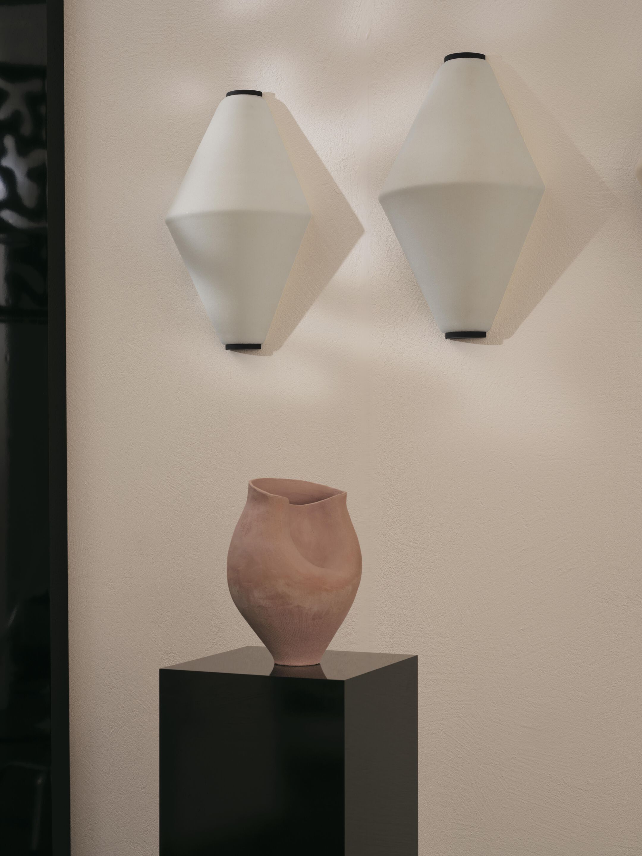 Светодиодный настенный светильник из опалового стекла DE PADOVA Helium ARCH-00041100 - Вид №4