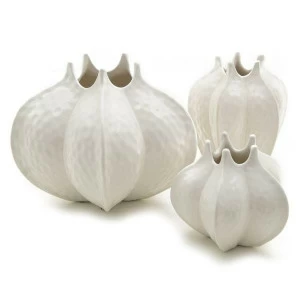 Ваза белая керамическая "Бутон С" UNICO - 255422 Белый