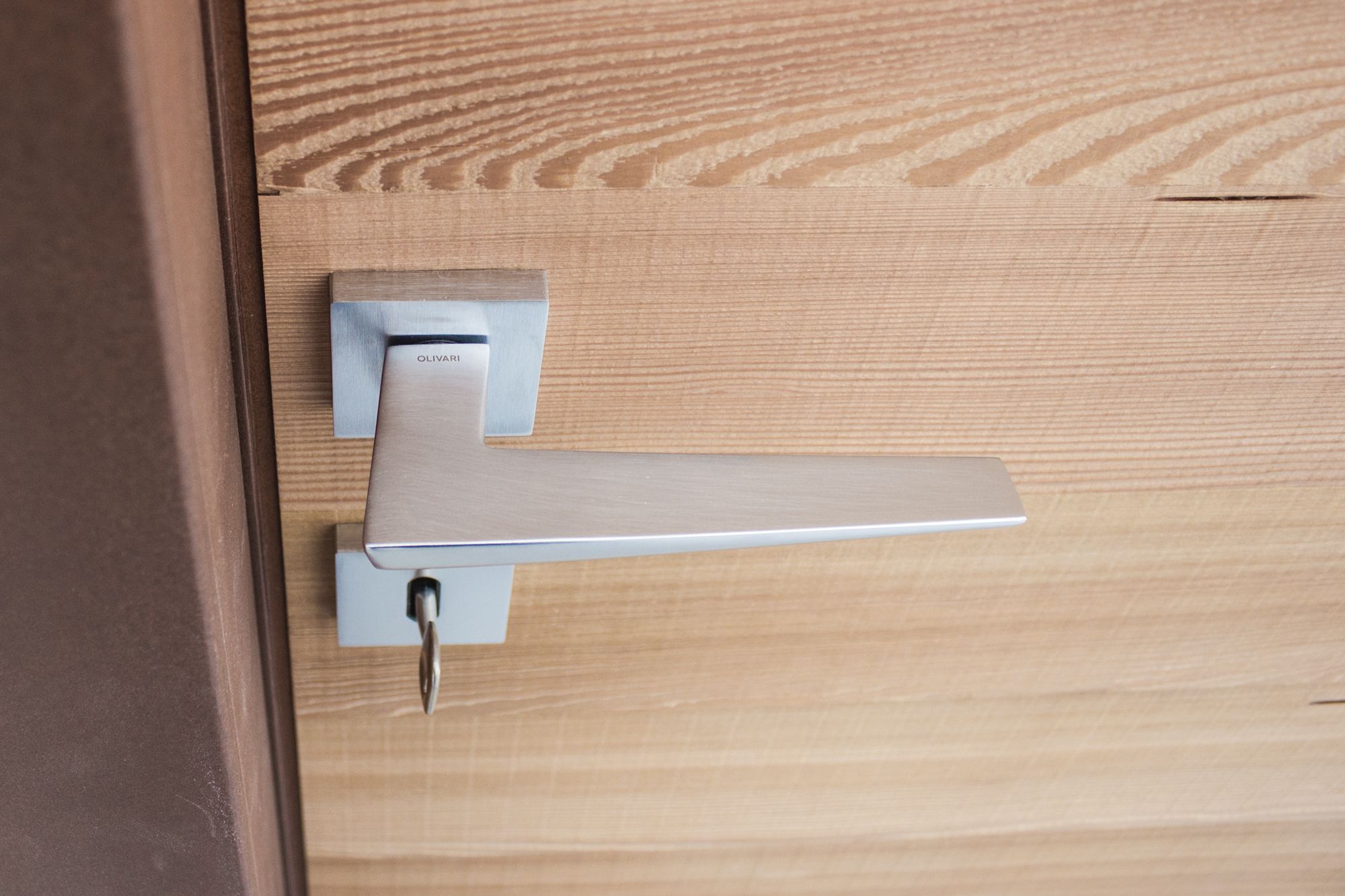 Распашная дверь из лиственницы FBP Адель ARCH-00134340 - Вид №2