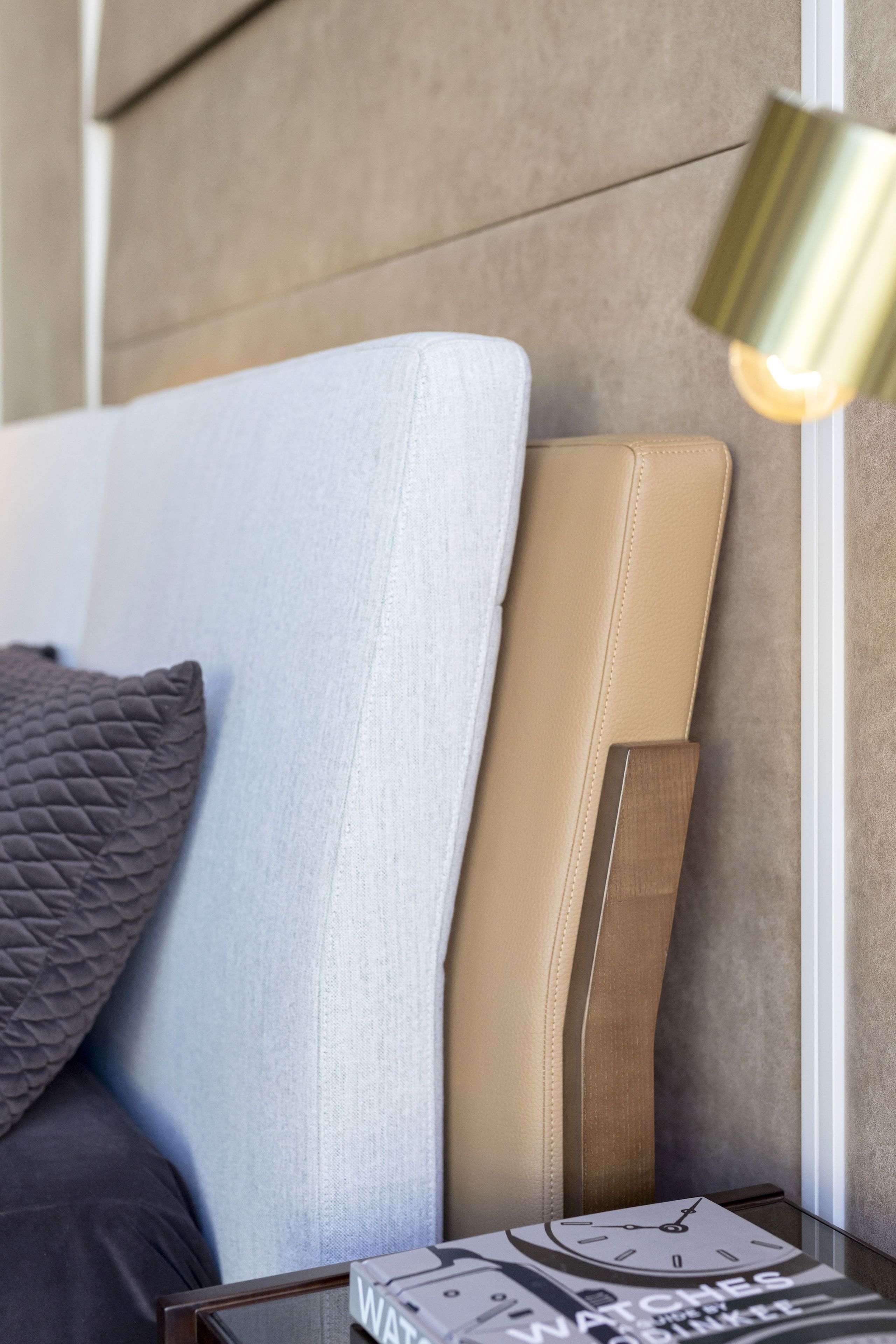 Двуспальная кровать из верблюда с мягким изголовьем Stylish Club Milos ARCH-00047409 - Вид №17