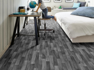 Нескользящий виниловый пол с эффектом дерева