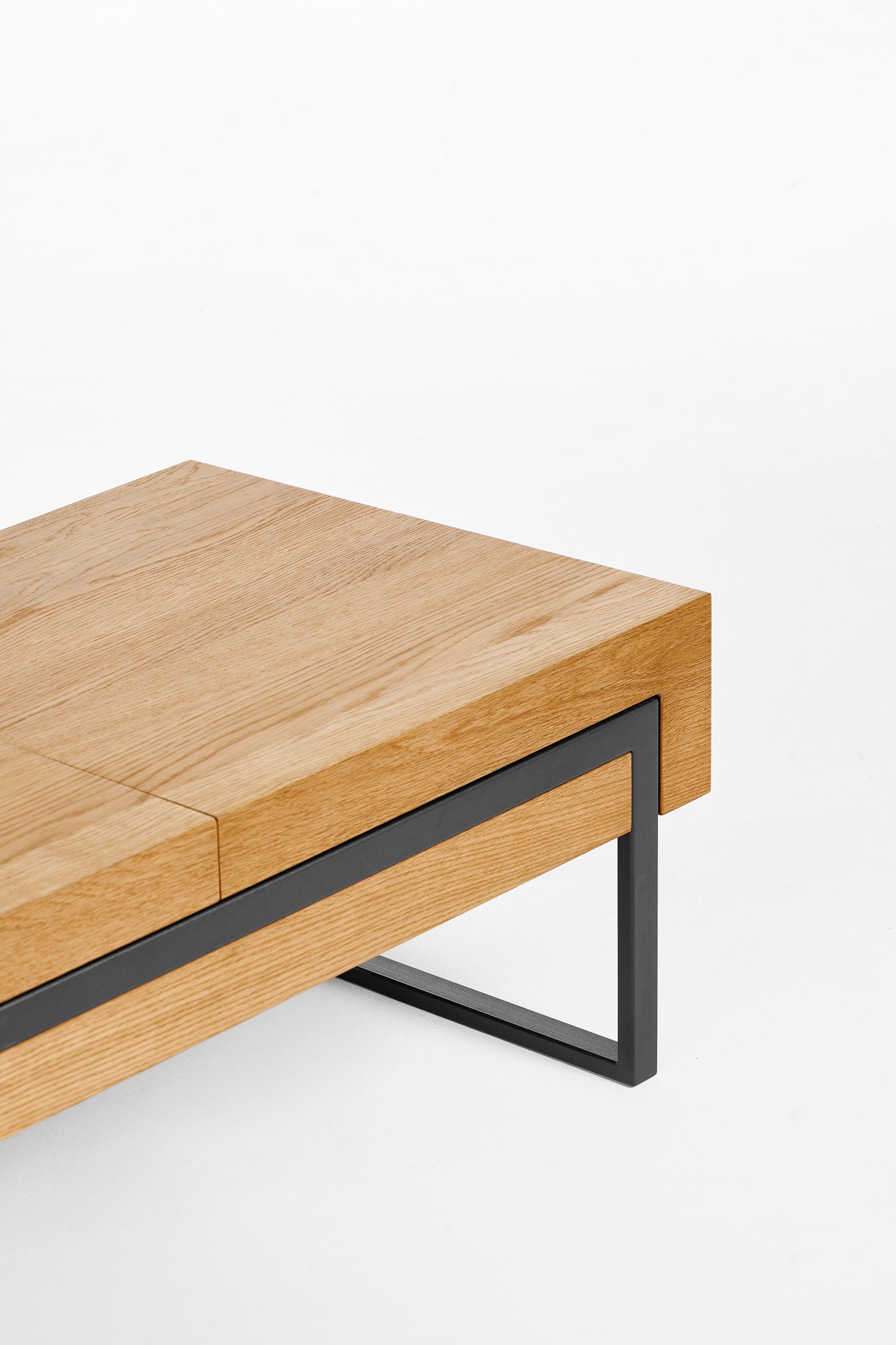 Журнальный столик из массива дерева с отсеком для хранения Milla & Milli офсетная ARCH-00147250 - Вид №18