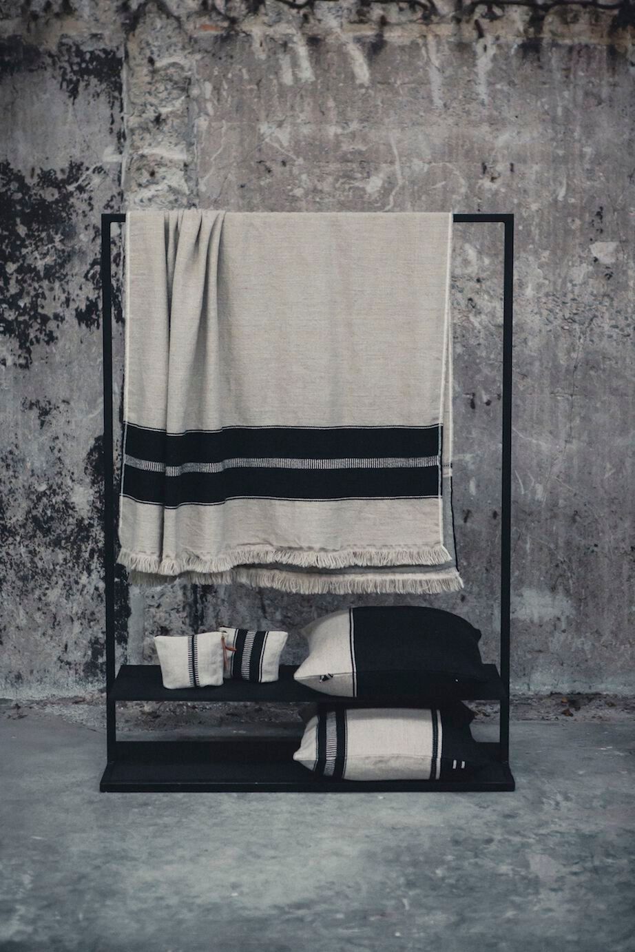 Льняная и шерстяная квадратная подушка Libeco Home Marshall ARCH-00132827 - Вид №3