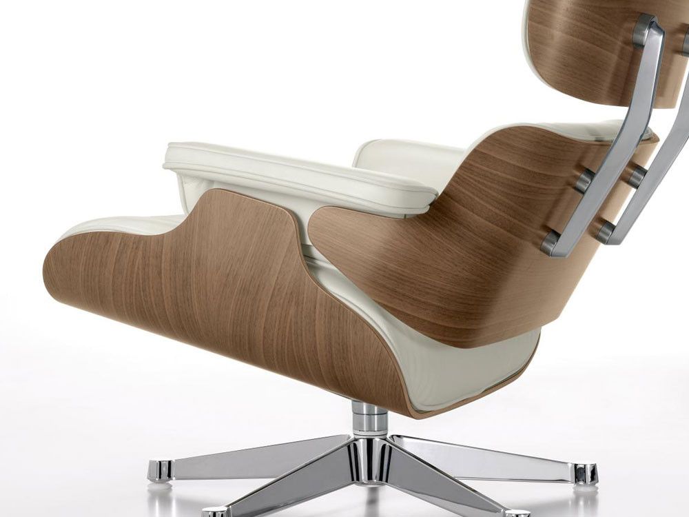 Кресло кожаное с оттоманкой 130х84 см тепло-белое Eames Style Lounge Chair SOHO DESIGN ДИЗАЙНЕРСКИЕ 00-3886255 Белый;коричневый  - Вид №1