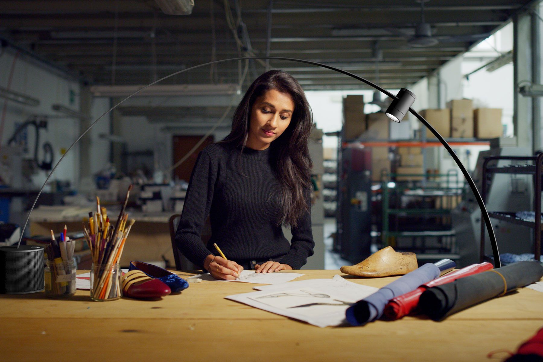 Регулируемая светодиодная настольная лампа Concepticon ELIO ARCH-00072161 - Вид №1