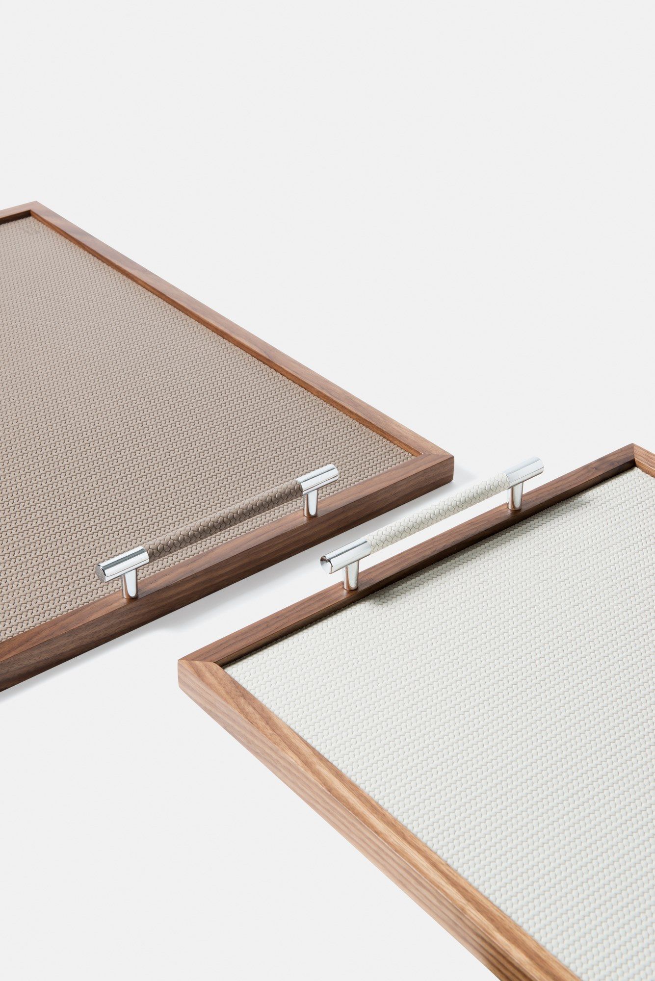 Журнальный столик из орехового дерева с подносом Pinetti DEDALO ARCH-00113727 - Вид №1