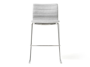 Тканевый табурет со спинкой