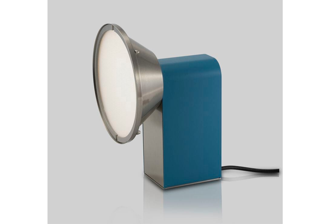 Латунная светодиодная настольная лампа CVL Luminaires Wonder ARCH-00014456 - Вид №1