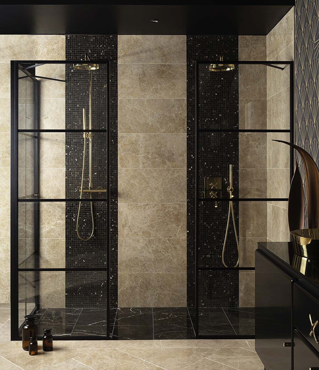 Металлическая настенная душевая колонка с ручным душем с переключателем Park Avenue Cross ARCH-00103574 - Вид №1