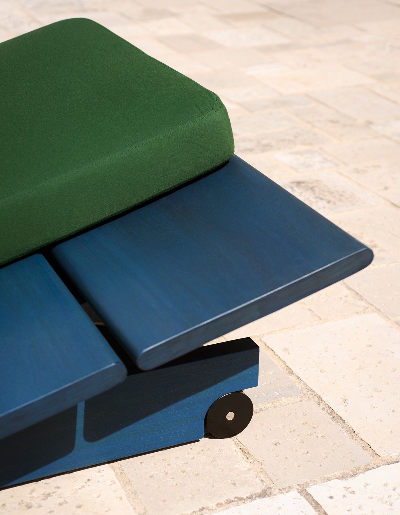 Ироко лежачий садовый шезлонг с колесами RODA Эолийский ARCH-00058636 - Вид №8