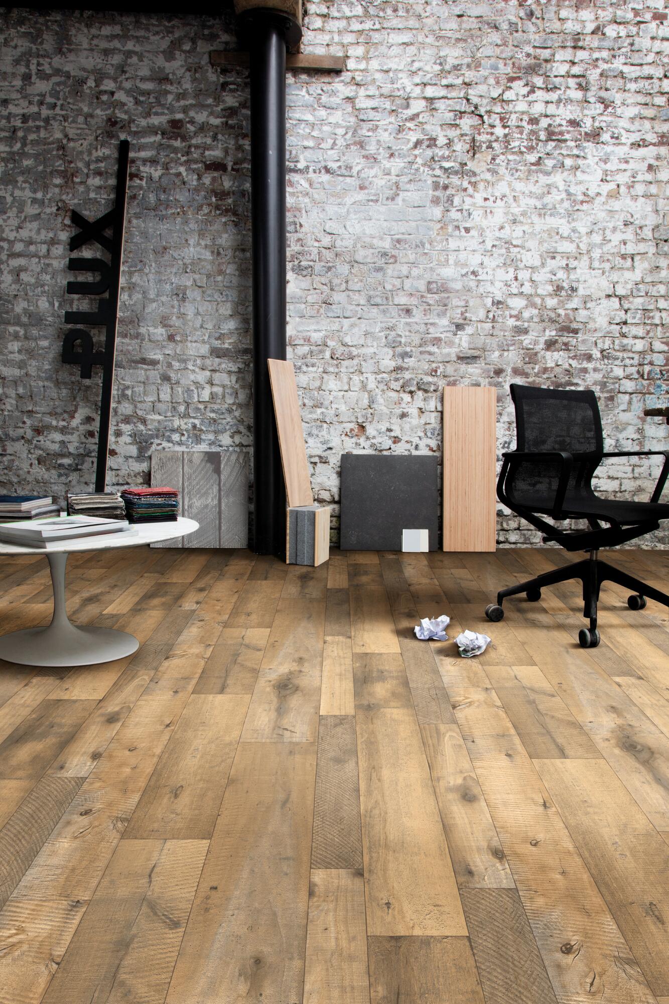 Нескользящий виниловый пол с эффектом дерева BEAUFLOR Xtreme Lux ARCH-00111792