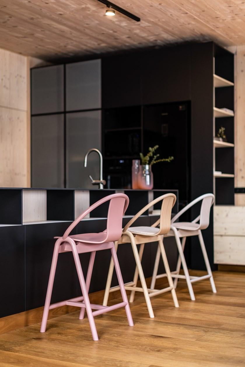 TON Высокий деревянный табурет со спинкой Again 311 006 - Вид №2